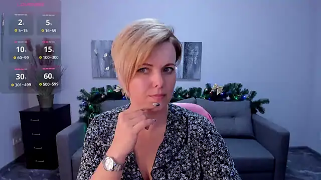 Snapshot of Julia_Wilsone chatting on 4, 1, 2025 Julia Wilsone online show from 4, 1, 2025