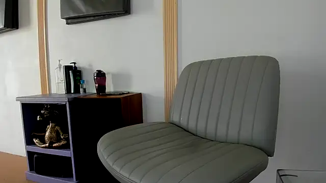 Snapshot of DirtyDrizzy chatting on 14, 7, 2026 DirtyDrizzy online show from 14, 7, 2026