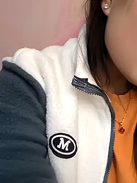 Snapshot of Sweetlove_77 chatting on 25, 12, 2024 Sweetlove 77 online show from 25, 12, 2024