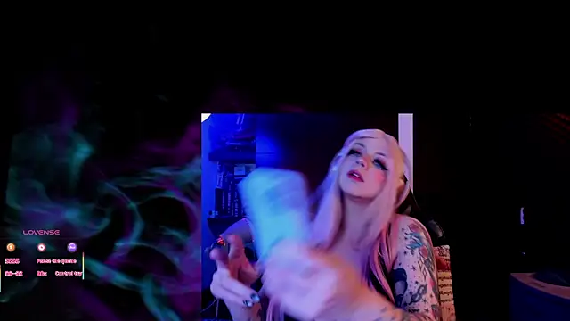 Irinaa Scarlett online show from 6, 10, 2025