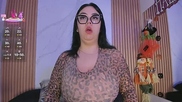 juicy led  online show from 1, 11, 2025