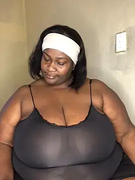 Snapshot of bustytitsxxx chatting on 24, 4, 2026 bustytitsxxx online show from 24, 4, 2026