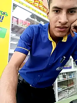 Snapshot of Rogersmit2 chatting on 18, 9, 2025 Rogersmit2 online show from 18, 9, 2025