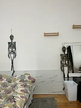 Goddess Nafeesha online show from 23, 11, 2025