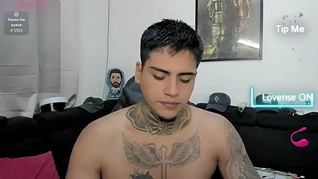 Snapshot of mad_maxxx2 chatting on 13, 11, 2025 mad maxxx2 online show from 13, 11, 2025