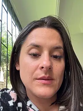 Alice milf  online show from 19, 11, 2025