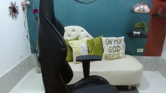 Melikasweetz online show from 3, 3, 2025