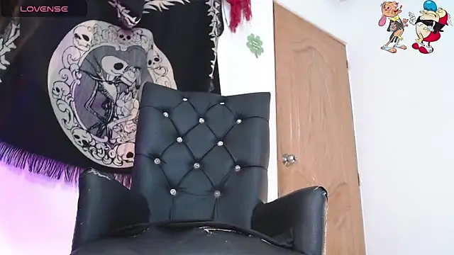 Snapshot of ren_stipee chatting on 6, 11, 2025 ren stipee online show from 6, 11, 2025