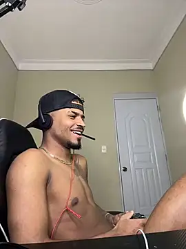 Snapshot of eljunior01 chatting on 13, 3, 2026 eljunior01 online show from 13, 3, 2026