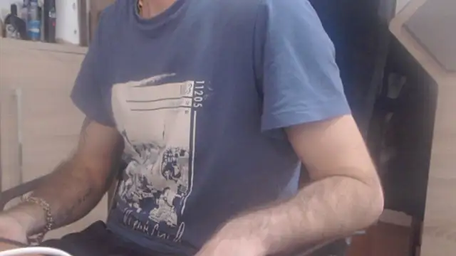 uncutguy01 online show from 22, 12, 2024