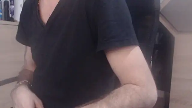 uncutguy01 online show from 1, 1, 2025