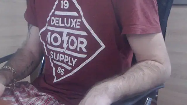 uncutguy01 online show from 4, 1, 2025