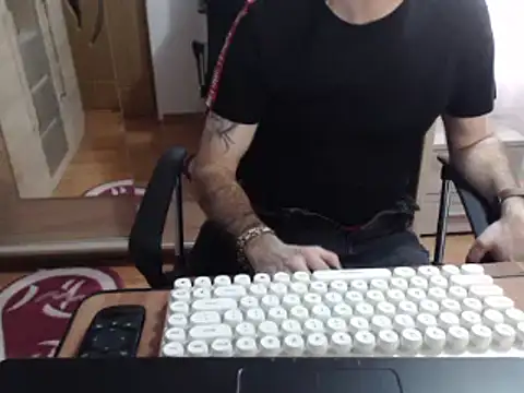 uncutguy01 online show from 11, 3, 2025