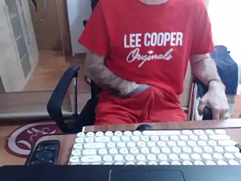 uncutguy01 online show from 14, 3, 2025