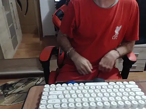 uncutguy01 online show from 26, 9, 2025