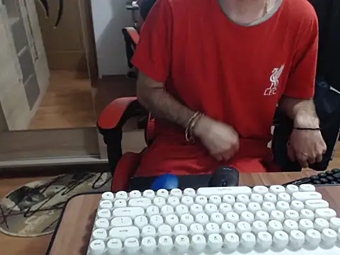 uncutguy01 online show from 27, 9, 2025
