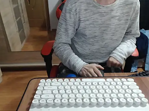 uncutguy01 online show from 6, 10, 2025