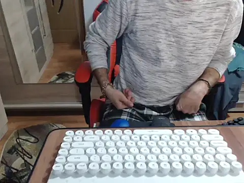 uncutguy01 online show from 8, 10, 2025