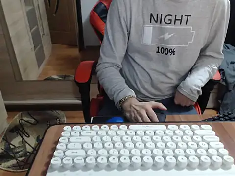 uncutguy01 online show from 11, 10, 2025
