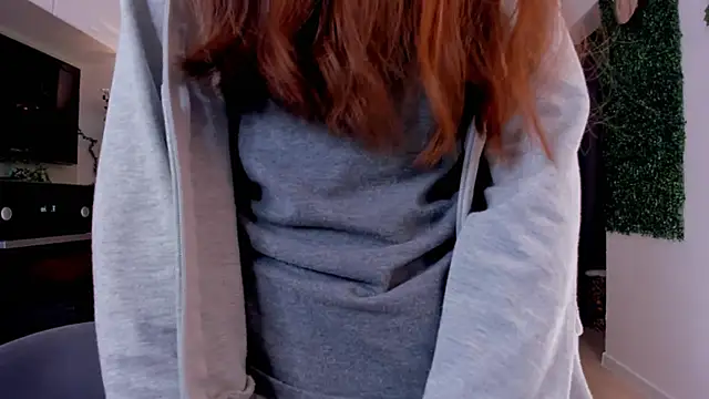 BettyBrowni online show from 6, 2, 2025