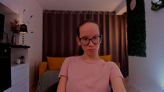 BettyBrowni online show from 1, 3, 2025