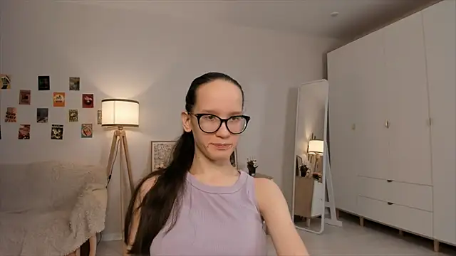 BettyBrowni online show from 10, 3, 2025