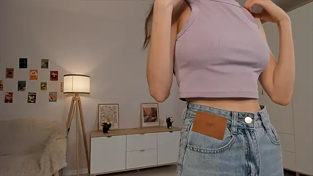 BettyBrowni online show from 10, 3, 2025