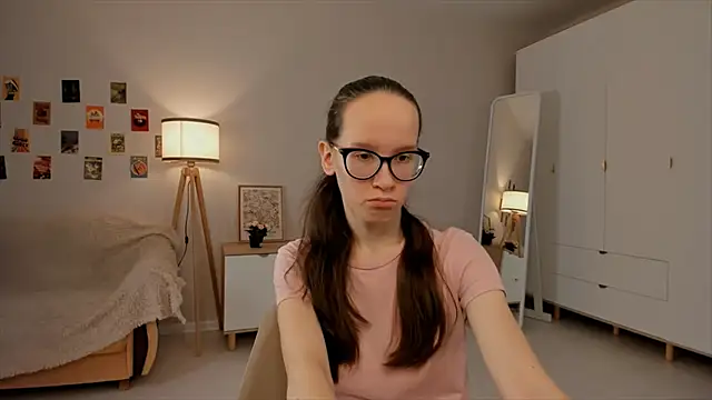 BettyBrowni online show from 15, 3, 2025