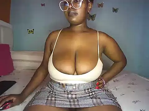 Snapshot of Sparkles_J chatting on 26, 4, 2026 Sparkles J online show from 26, 4, 2026