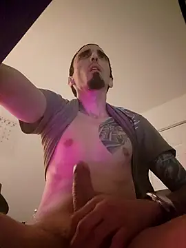  kiiing  online show from 20, 2, 2025