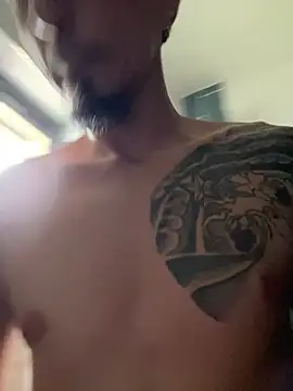  kiiing  online show from 4, 3, 2025