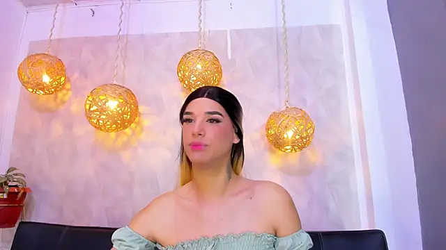 Snapshot of victoria_aleia_ chatting on 16, 12, 2024 victoria aleia online show from 16, 12, 2024