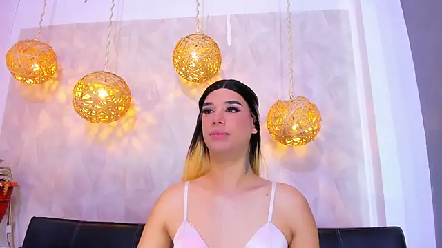 Snapshot of victoria_aleia_ chatting on 19, 12, 2024 victoria aleia online show from 19, 12, 2024