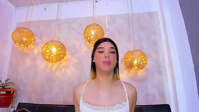 Snapshot of victoria_aleia_ chatting on 23, 12, 2024 victoria aleia online show from 23, 12, 2024