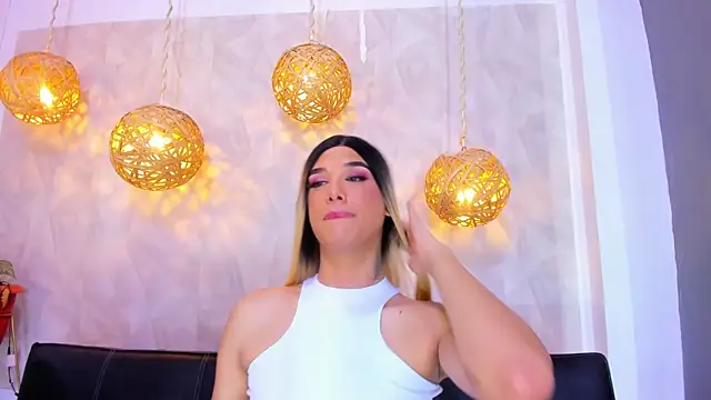 Snapshot of victoria_aleia_ chatting on 24, 12, 2024 victoria aleia online show from 24, 12, 2024