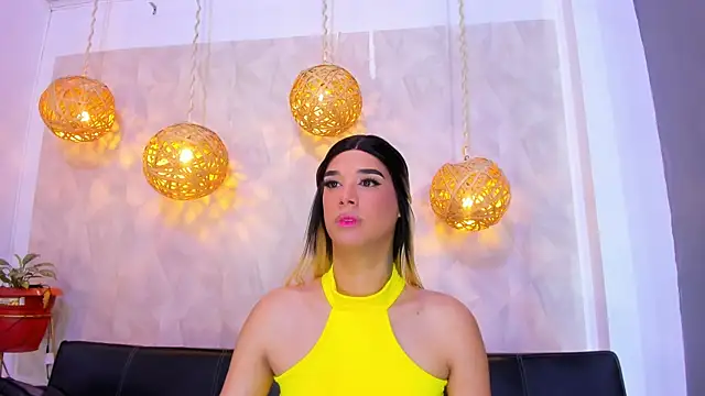 Snapshot of victoria_aleia_ chatting on 2, 1, 2025 victoria aleia online show from 2, 1, 2025
