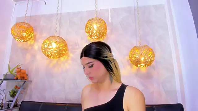 Snapshot of victoria_aleia_ chatting on 15, 2, 2025 victoria aleia online show from 15, 2, 2025