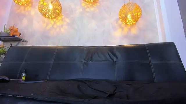 Snapshot of victoria_aleia_ chatting on 28, 2, 2025 victoria aleia online show from 28, 2, 2025