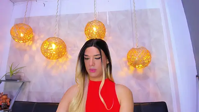 Snapshot of victoria_aleia_ chatting on 12, 3, 2025 victoria aleia online show from 12, 3, 2025