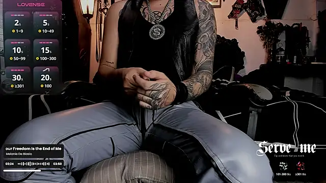Snapshot of allanhurtss chatting on 15, 7, 2026 allanhurtss online show from 15, 7, 2026