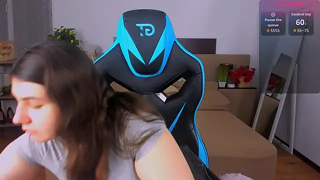 Viola  Shy online show from 2, 2, 2026