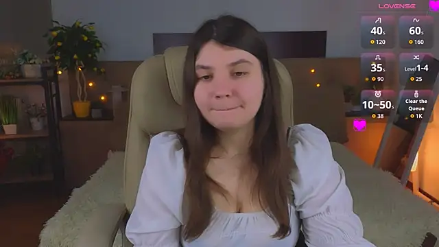 Viola  Shy online show from 16, 4, 2026