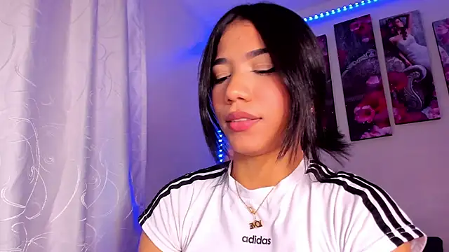 Snapshot of Alissarhys26 chatting on 15, 12, 2024 Alissarhys26 online show from 15, 12, 2024