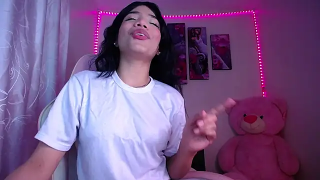 Snapshot of Alissarhys26 chatting on 6, 2, 2025 Alissarhys26 online show from 6, 2, 2025