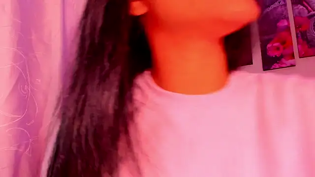 Snapshot of Alissarhys26 chatting on 4, 3, 2025 Alissarhys26 online show from 4, 3, 2025