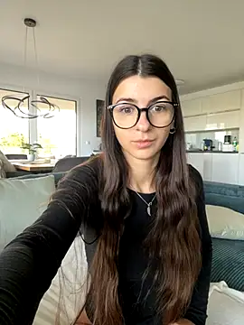 Wildberry  online show from 28, 10, 2025