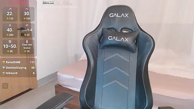 Lin SiYee online show from 12, 2, 2025