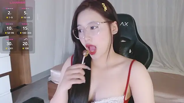 Lin SiYee online show from 19, 3, 2025