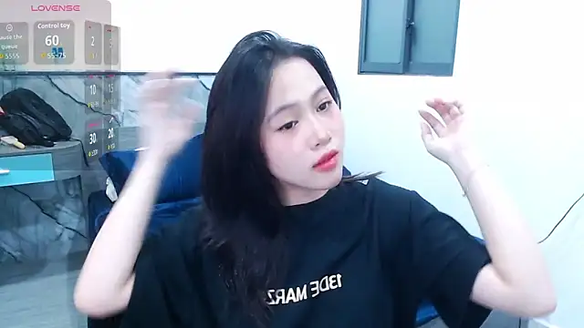 Lin SiYee online show from 30, 10, 2025