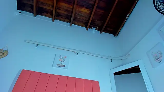 valen rose0 online show from 20, 1, 2025